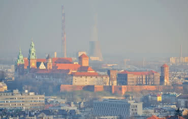 Kopciuchy wciąż bezkarne. Kontrole antysmogowe w gminach zawodzą